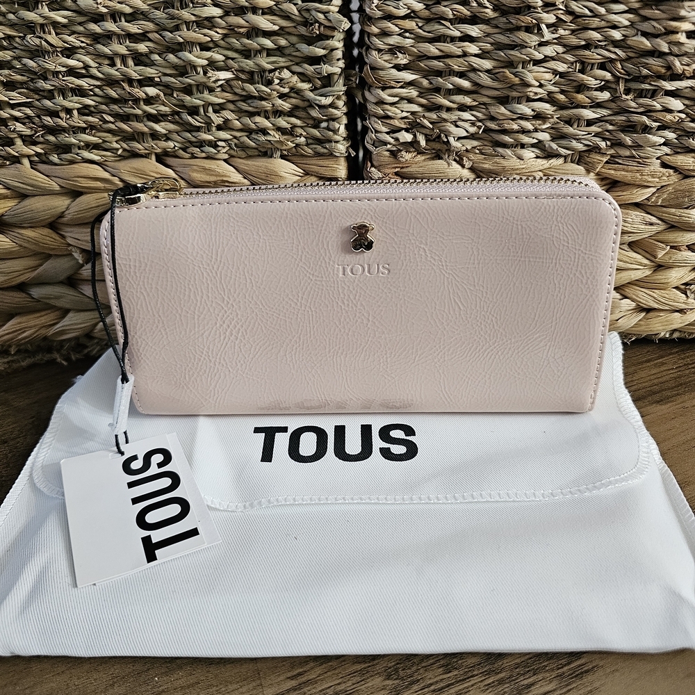 NWT TOUS Pink Leather Wallet Logo Zip Around Quiet Luxury Summer Boho Chic